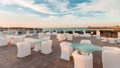 Meraki Beach Resort