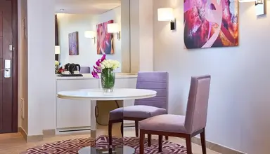 Mercure Hotel & Apartments 
