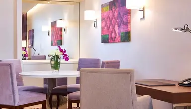 Mercure Hotel & Apartments 