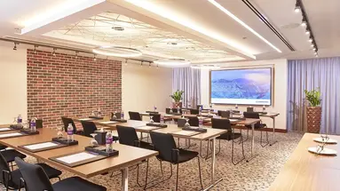 Mercure Hotel & Apartments