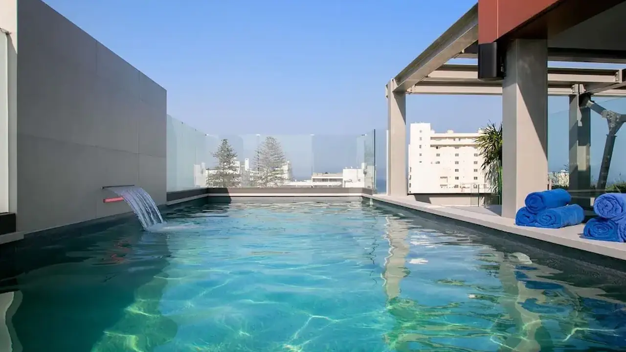 Mercure Larnaca Finikoudes Beach
