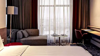 Mercure Shaw Parade