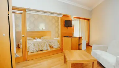 Meril Club Hotel & Spa