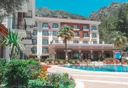 Meril Club Hotel & Spa