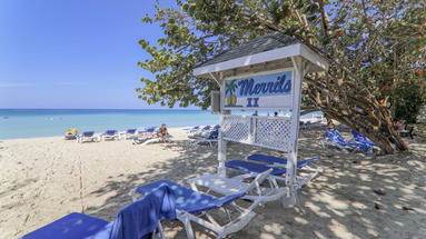 Merril's I Beach Resort