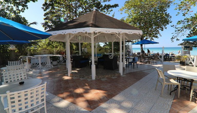 Merril's I Beach Resort