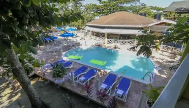 Merril's II Beach Resort