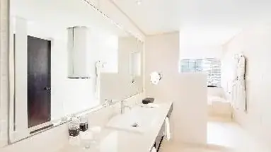 Metropolitan by Como