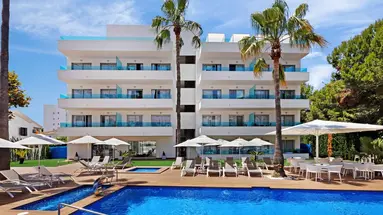 Metropolitan Juka Playa Aparthotel