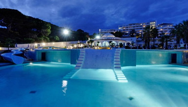 MGM Muthu Oura View Beach Club