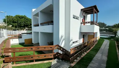 Miami Playa Apartments