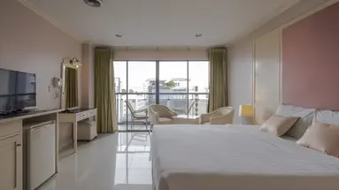 Mike Beach Resort