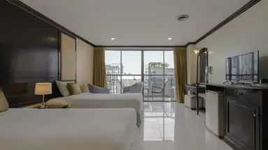 Mike Beach Resort