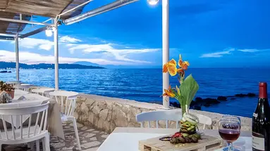 Mimoza Beach