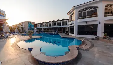 Minamark Beach Resort & Spa