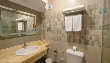 Minamark Beach Resort & Spa