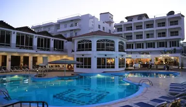 Minamark Beach Resort & Spa