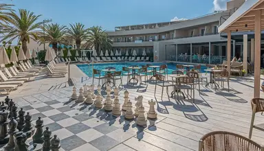 Minos Aparthotel