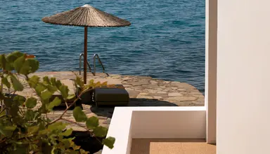 Minos Beach Art