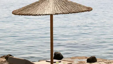 Minos Beach Art
