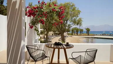 Minos Beach Art