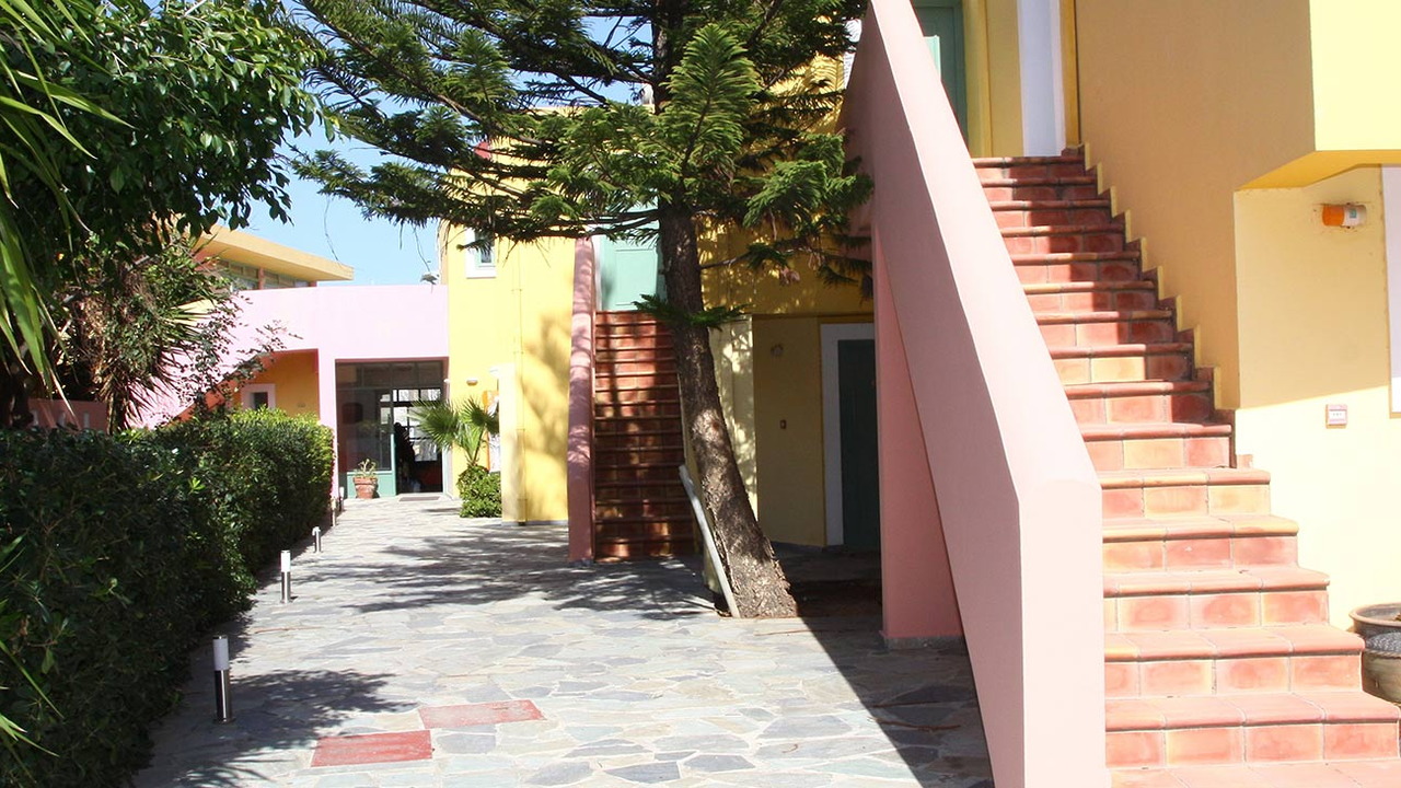 Minos Village Karteros