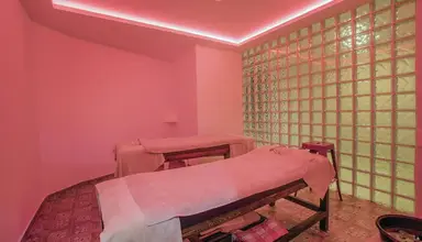Mira Meridia Beach Resort