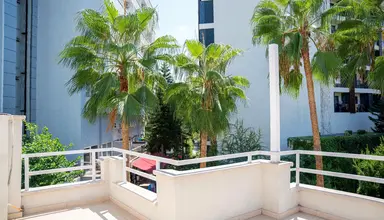 Mira Meridia Beach Resort