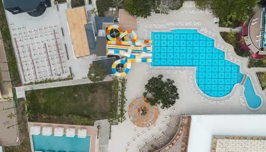 Mira Meridia Beach Resort