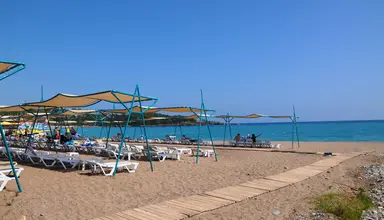 Mira Meridia Beach Resort