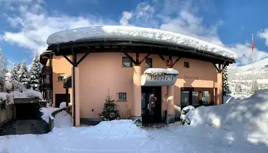 Mira Val