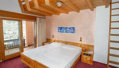 Mira Val