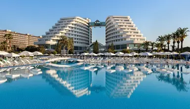 Miracle Resort Hotel