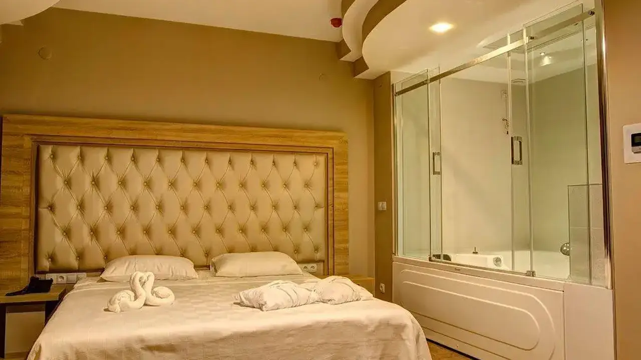 Mirage & Spa
