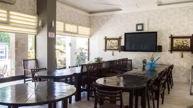 Miss Cleopatra Hotel