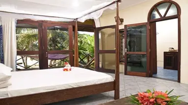 Mnarani Beach Cottages
