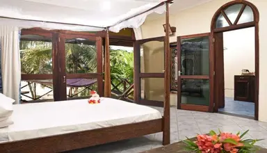 Mnarani Beach Cottages