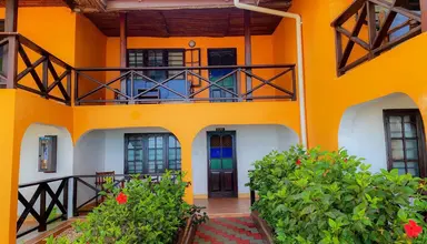 Mnarani Beach Cottages