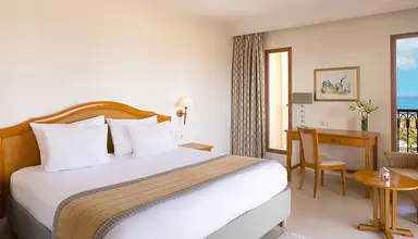 Mövenpick Resort & Marine Spa