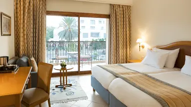 Mövenpick Resort & Marine Spa