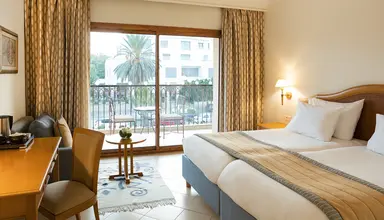 Mövenpick Resort & Marine Spa
