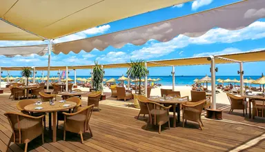Mövenpick Resort & Marine Spa