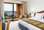 Mövenpick Resort & Marine Spa