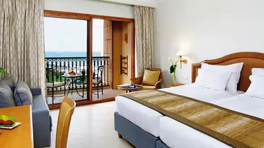 Mövenpick Resort & Marine Spa