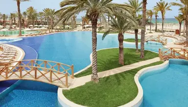 Mövenpick Resort & Marine Spa