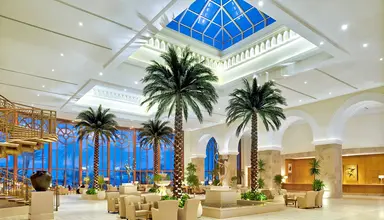 Mövenpick Resort & Marine Spa