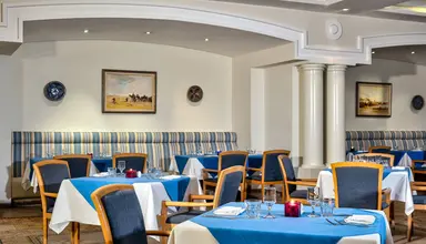 Mövenpick Resort & Marine Spa