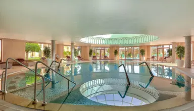 Mövenpick Resort & Marine Spa