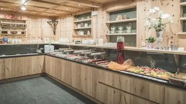 Molaris Lodges