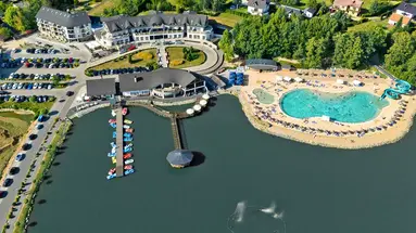Molo Resort